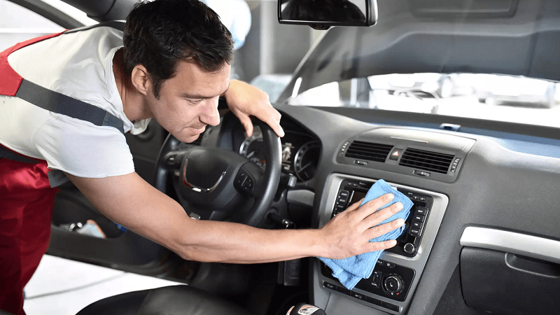 How Technology Is Transforming the Mobile Car Detailing Industry