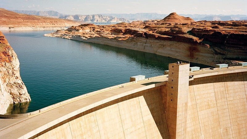 Innovations in Locks and Dams Infrastructure Sustainability